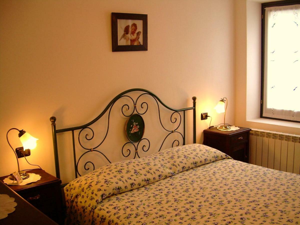 Residenza Antica Corte Villa Picta Buglio in Monte Exterior foto